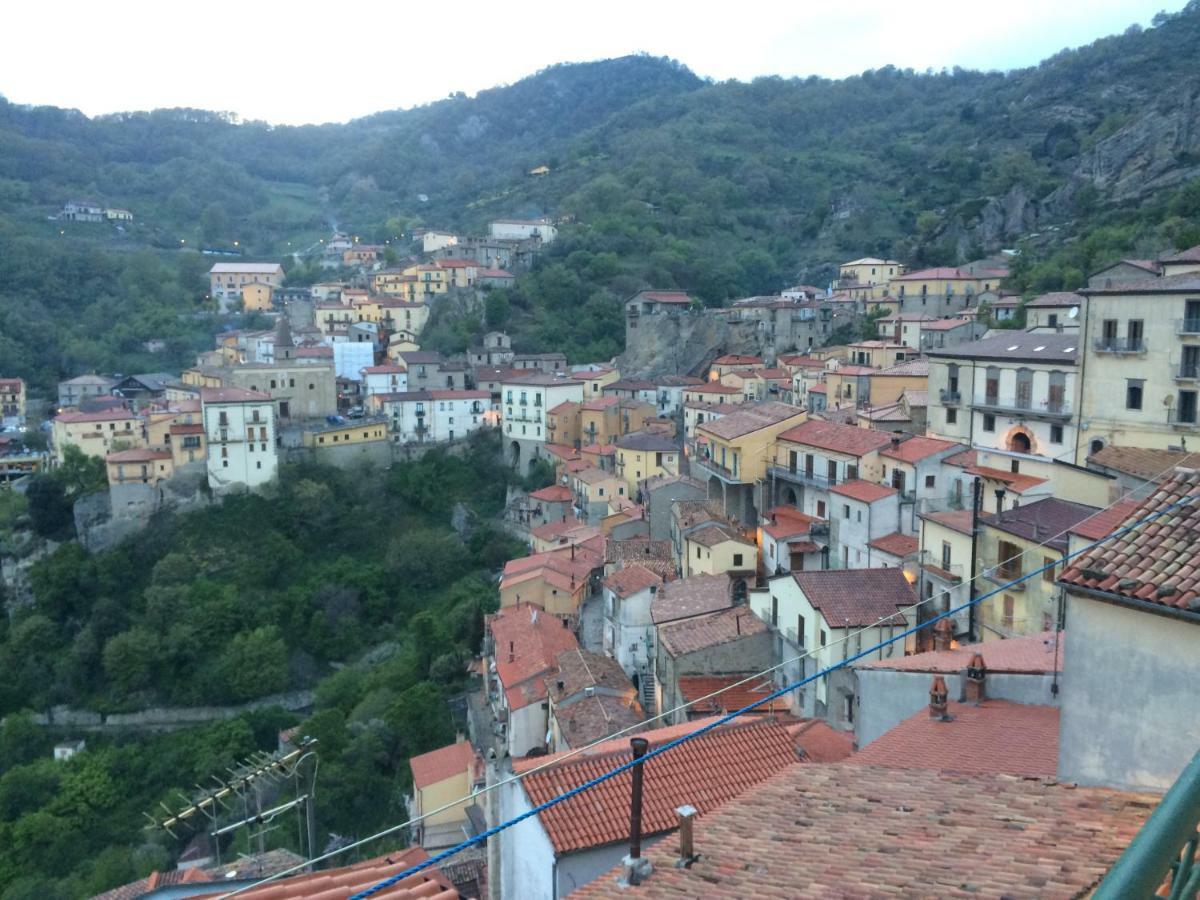 B&B Al Castello 카스텔메자노 외부 사진