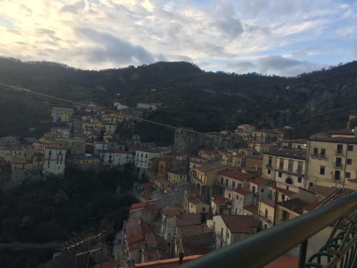 B&B Al Castello 카스텔메자노 외부 사진